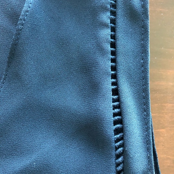 🔷 Navy Joe Fresh Flowing Tank 🔷 - Picture 3 of 5